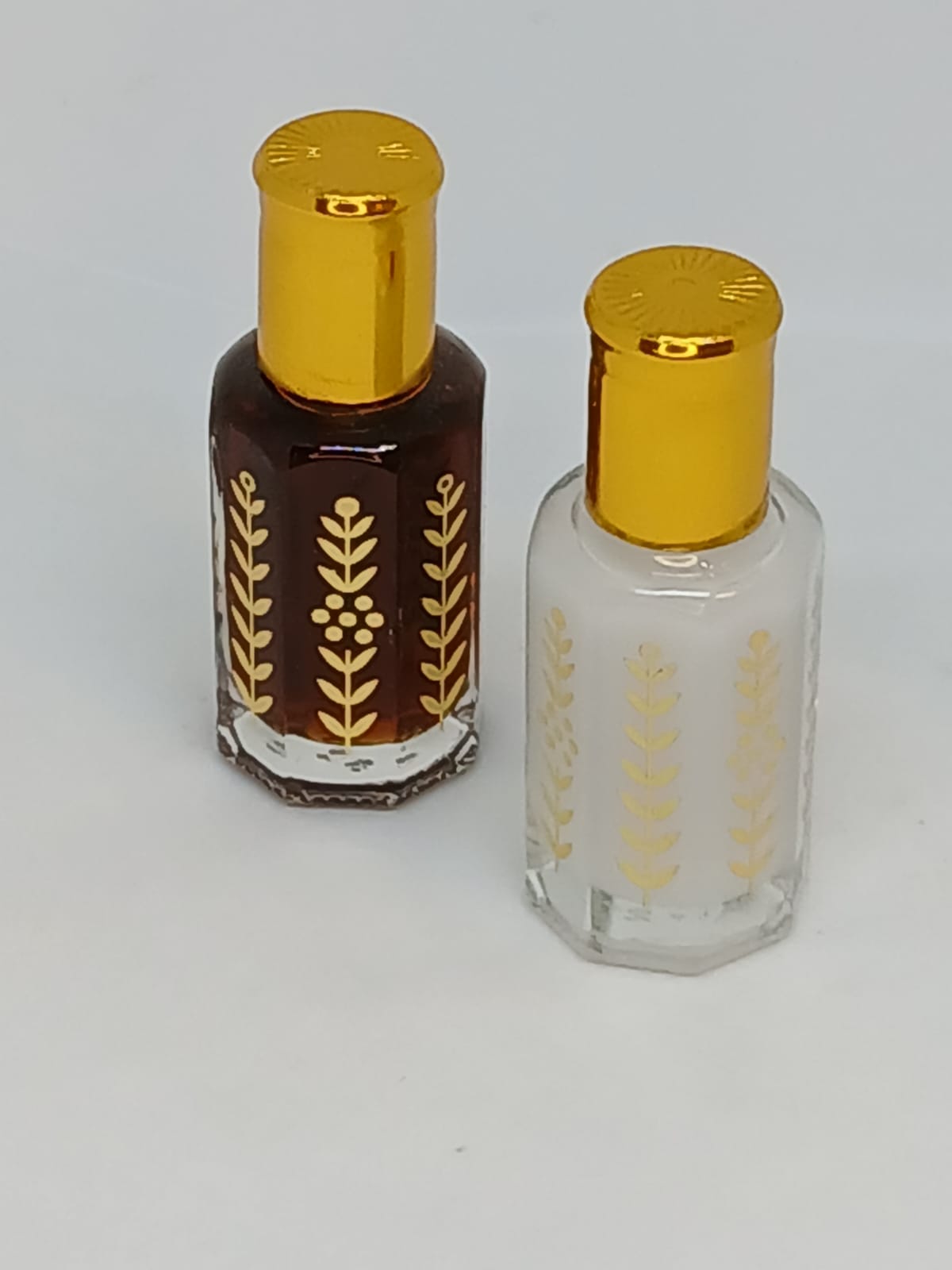مسك أسود/أبيض
